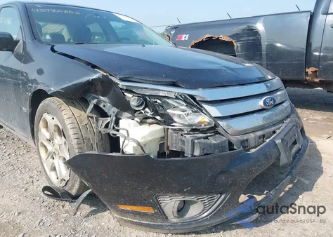 2010 Ford Fusion Se z USA, uszkodzony, nr VIN 3FAHP0HG3AR407995